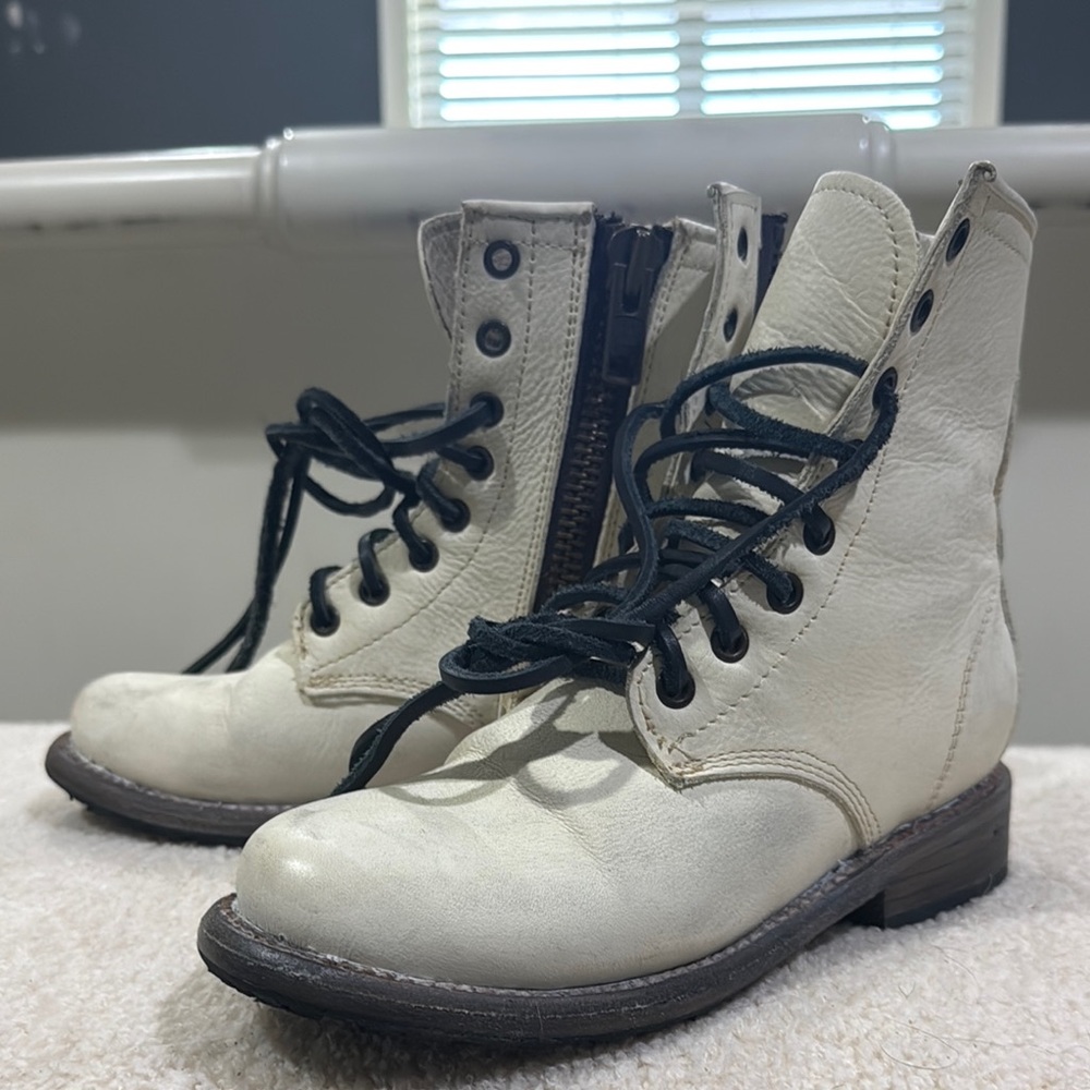 Women's White Lace-Up Boots (fits more like a 5.5)